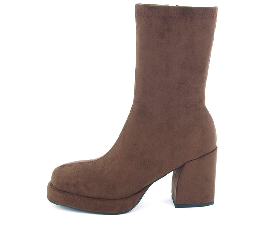 9821 BROWN BOOT