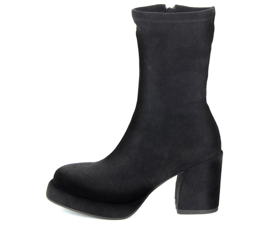 9821 BLACK BOOT