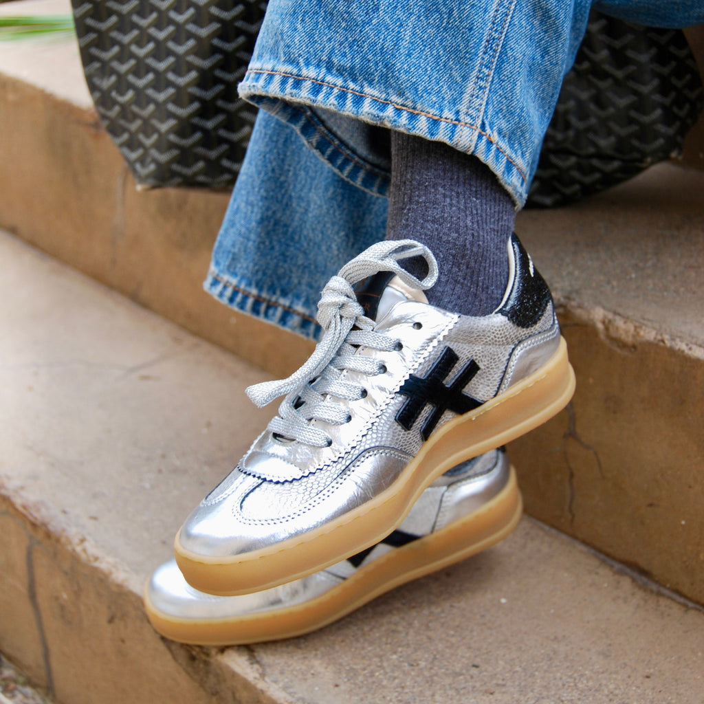 A032 SNEAKERS PLATA