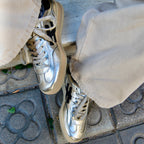 A032 SNEAKERS DORADAS