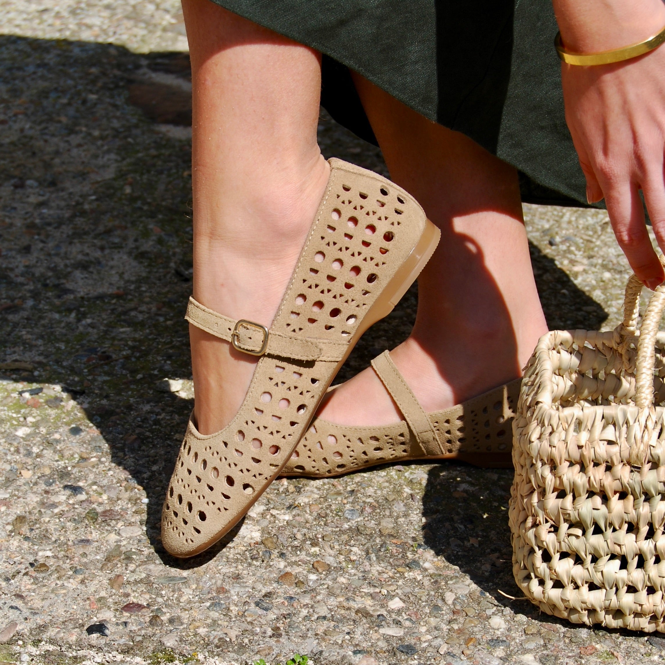 S-21 BAILARINA PERFORADA SERRAJE ARENA