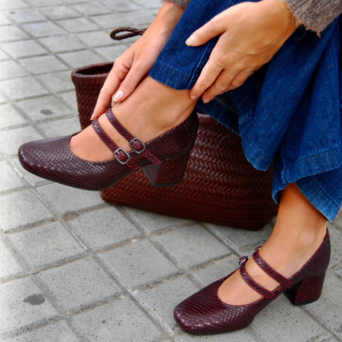 A7494 BURGUNDY HEEL SHOE