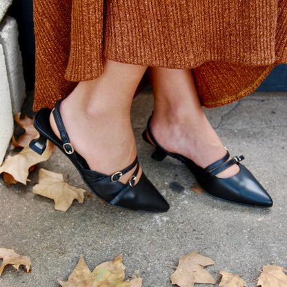 A7087 BLACK SLINGBACK SHOE
