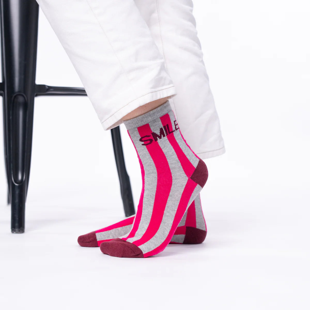 FMO11 CALCETINES GRIS/FUCSIA