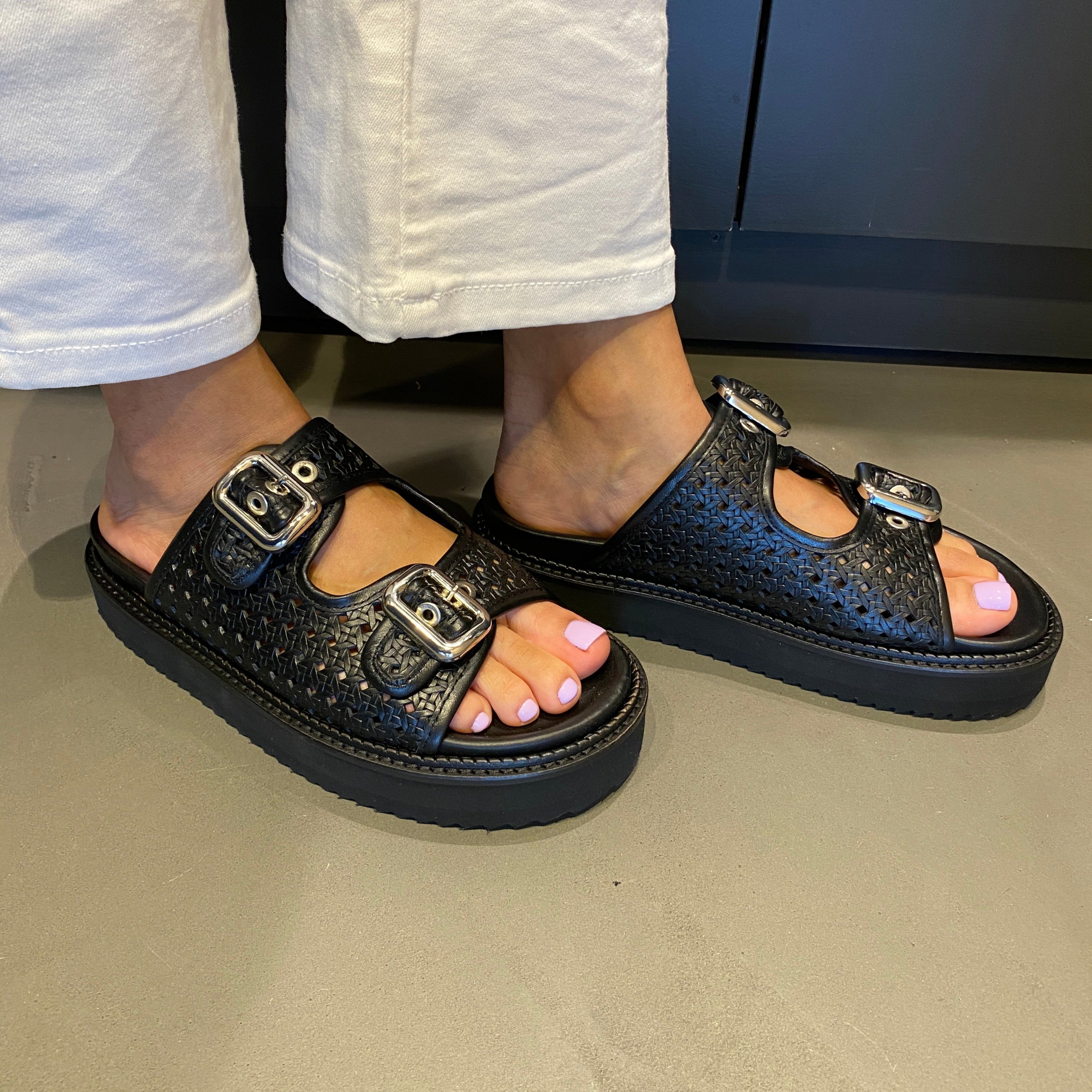 BLACK SANDAL A7352 P VE25|15