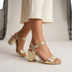 A4914 SANDALIA TACÓN PLATINO