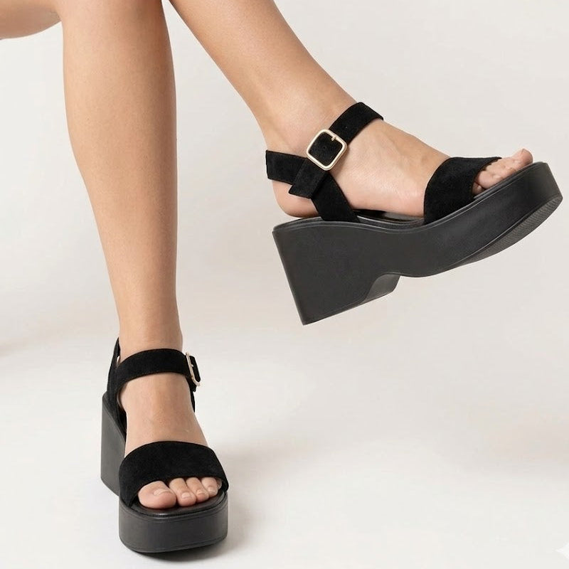 S-14 SANDALIA PLATAFORMA SERRAJE NEGRO