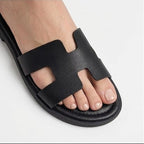 F-18 SANDALIA PALA PIEL NEGRA