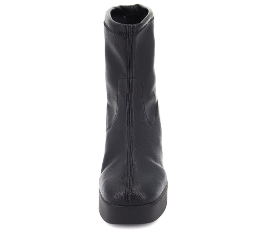 K1 BLACK HEEL BOOT