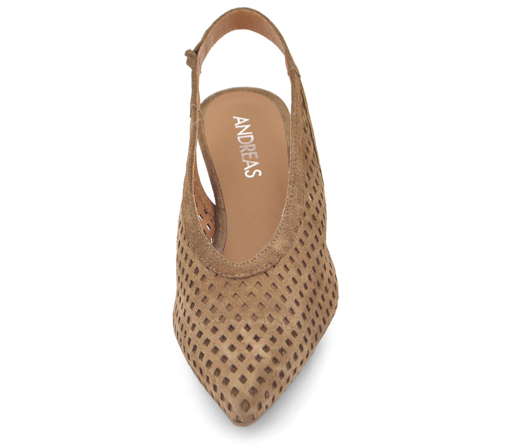 NYSA ZAPATO DESTALONADO PERFORADO SERRAJE CAMEL