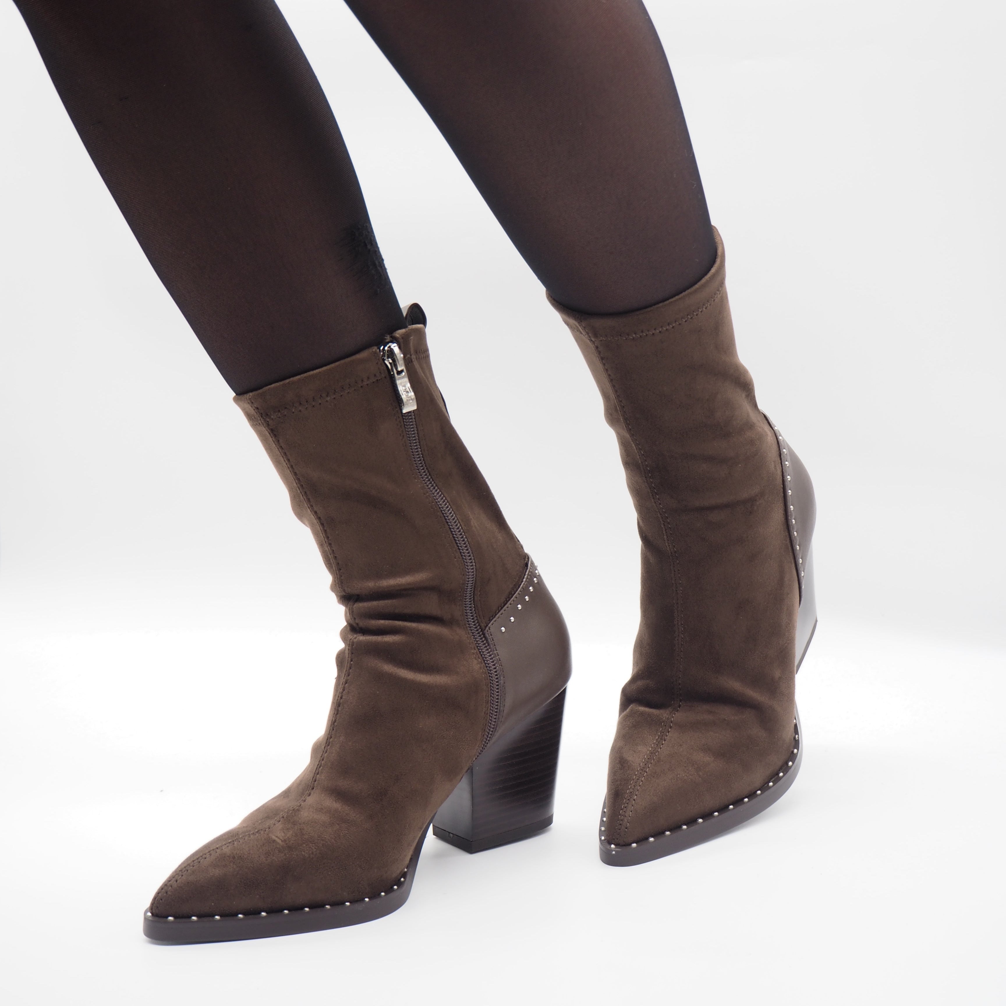 A-CEI5732 BOTIN ELÁSTICO MARRÓN
