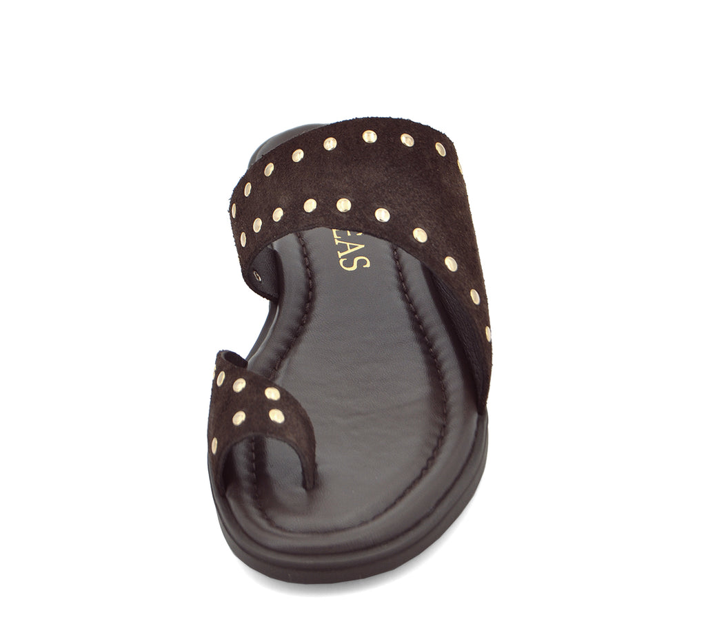 S-8 SANDALIA SERRAJE MARRÓN TACHAS