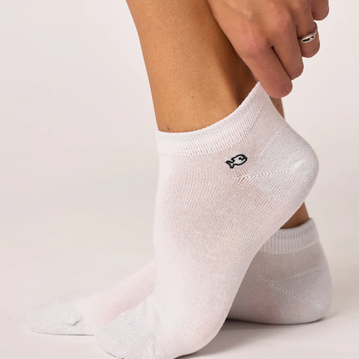 SP01 CALCETINES BLANCO/PLATA